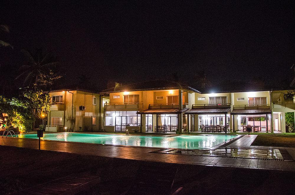 Sanmali Beach Hotel Marawila Luaran gambar